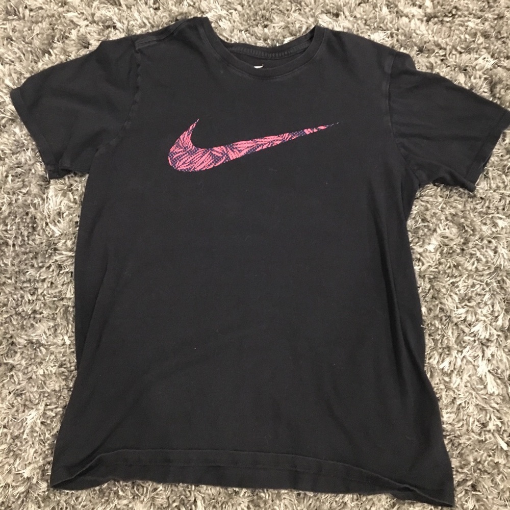men’s nike shirt
